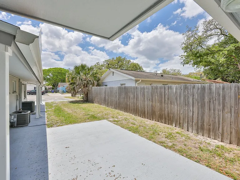 5637 Golden Nugget Dr — Photo 22