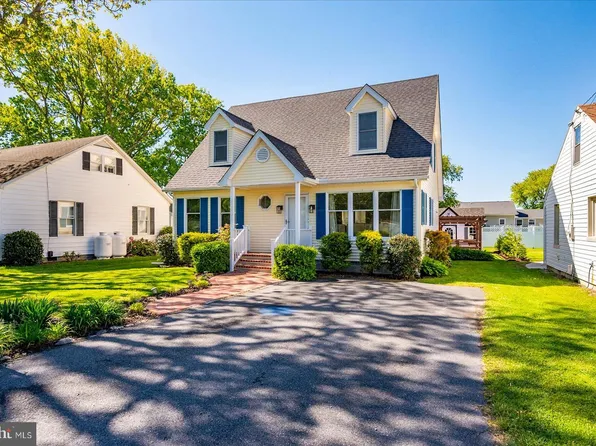 12912 Pine St, Ocean City, MD 21842