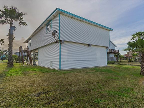 3rd image of 4127 Fort Bend Dr