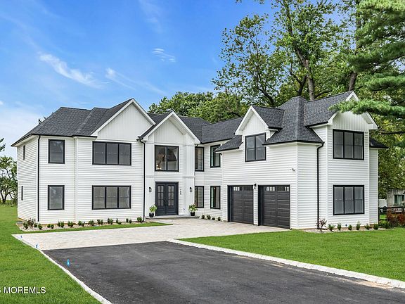 2nd image of 748 Holmdel Road