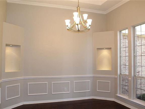 4th image of 1909 Meadow Springs Dr