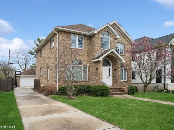 311 N Lincoln Ave, Park Ridge, IL 60068