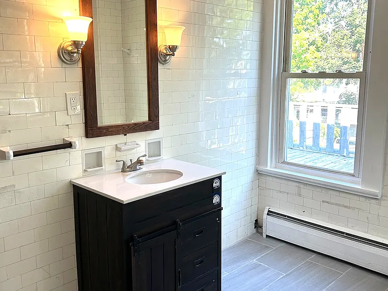 31 Worrall Ave #2 — Photo 13