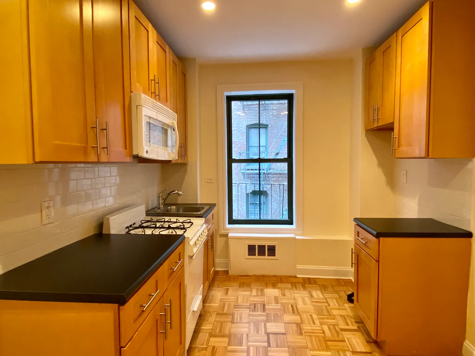 531 East 78th Street — Photo 2