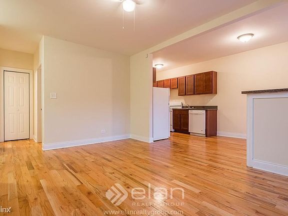 3rd image of 6305 W Cornelia Ave #1N