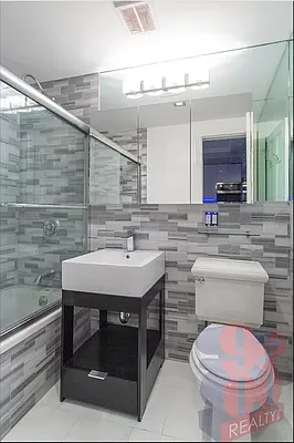 Rented by REAL New York | media 4