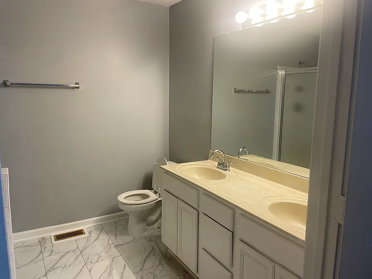 Primary Bedroom bath