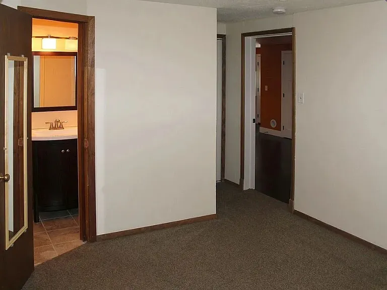 6520 N Sutherlin St — Photo 13