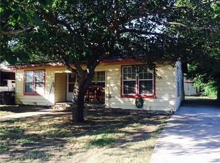 2908 NW 23rd St, Fort Worth, TX 76106