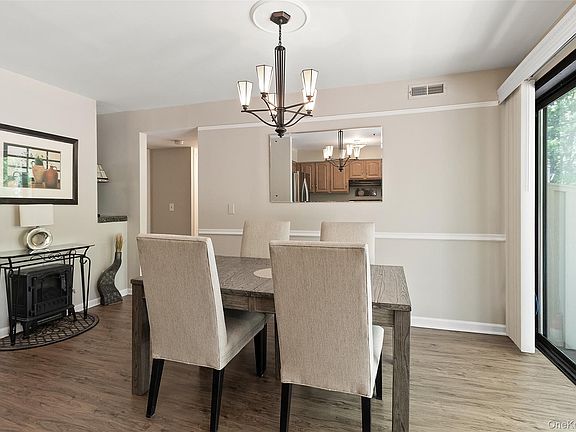 5th image of 183 Laurel Ridge