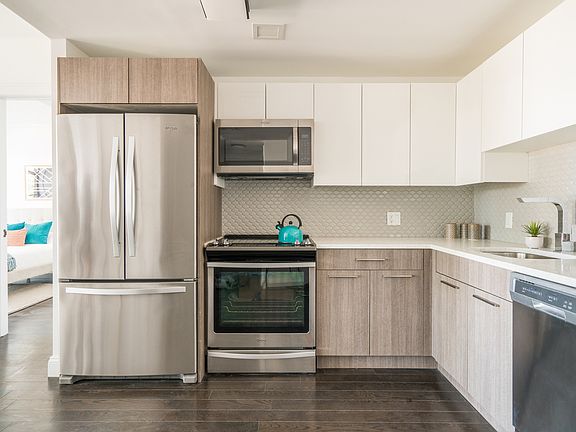 4th image of 150 N 12th St APT 5G
