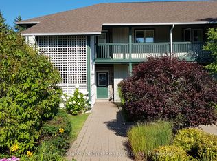692 Johnston Park Ave, Collingwood, ON L9Y 5C7