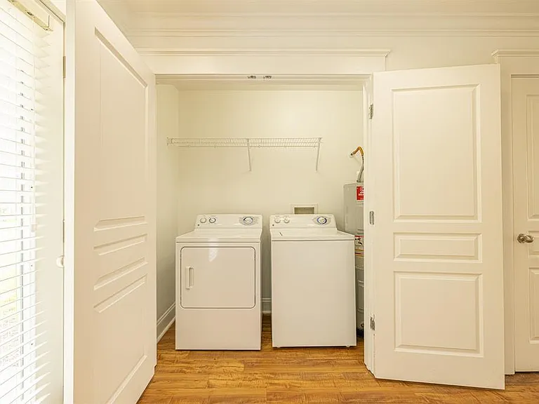 1725 Harvey Mitchell Pkwy S #1613 — Photo 7