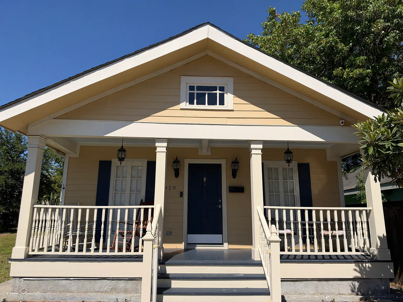 3 bed, 1750 sqft, $2,375 — Photo 1