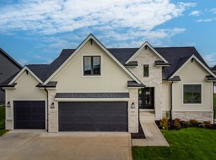 875 Harrington Way, Waukee, IA 50263