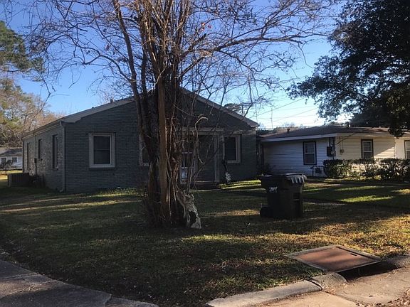 3rd image of 602 Everette St
