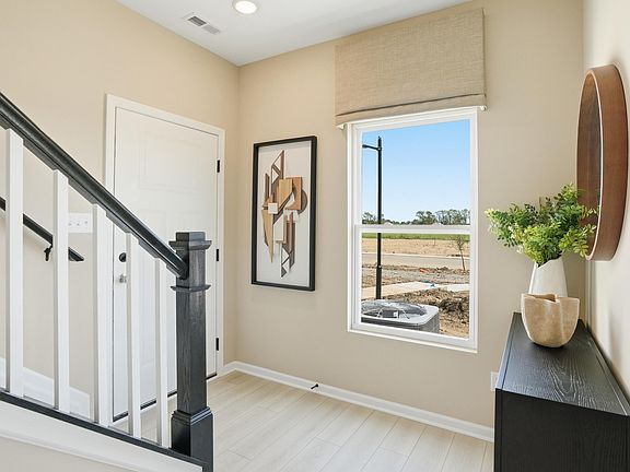 3rd image of 5677 Ruby Rd #355-1