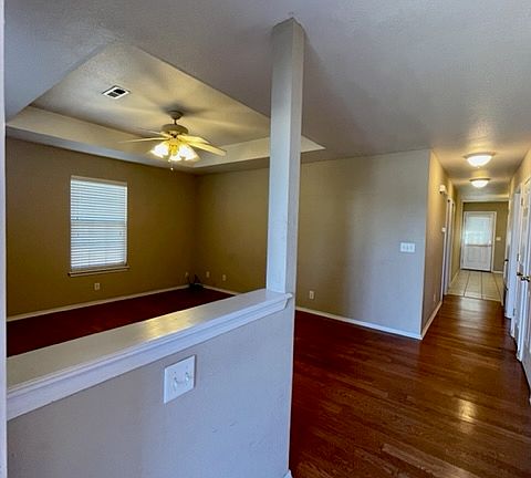 4th image of 302 NW Abbey Pl #2