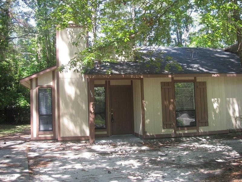 1st image of 121 Twinwood Dr