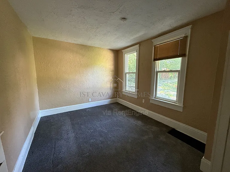 1076 Ackley St #2 — Photo 12