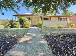 636 Easy St, Bridgeport, WV 26330