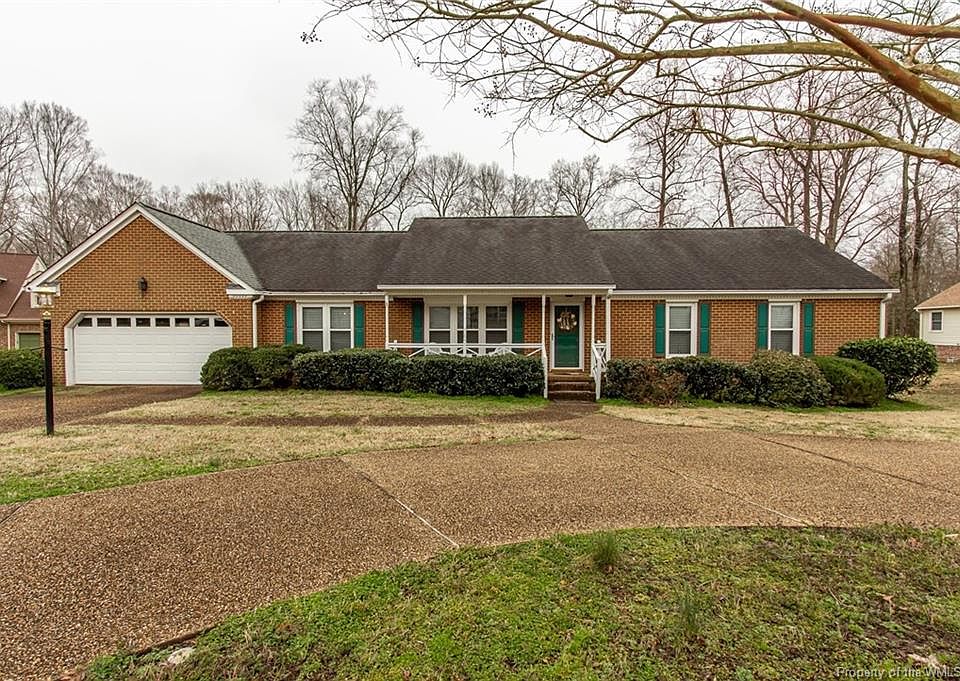 1st image of 5841 Hawthorn Ln