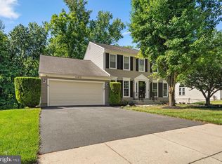14021 Heatherstone Dr, Bowie, MD 20720