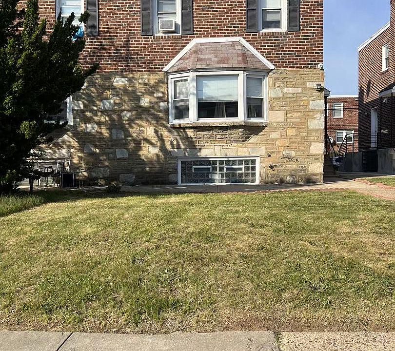 1st image of 2413 Vista St