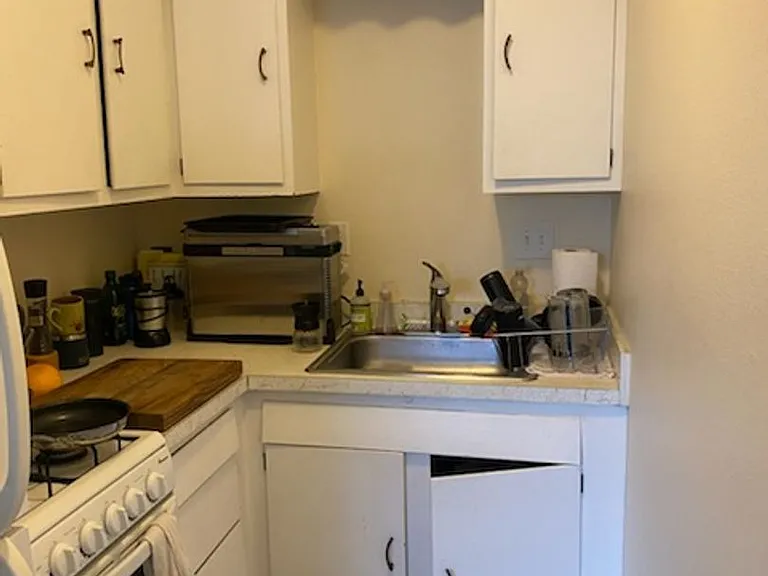 1004 E Pleasant St — Photo 14