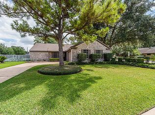 8102 Pine Falls Dr, Houston, TX 77095