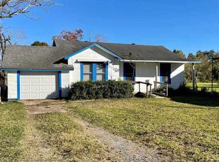 880 Turner Dr, Bridge City, TX 77611