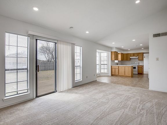 4th image of 3417 Forest Creek Dr