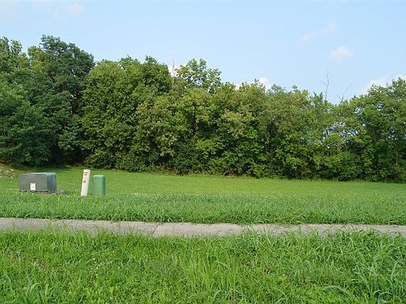 4th image of 0 Cresthill Dr Lot 12