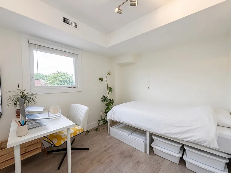 1175 Dovercourt Rd #4 — Photo 6