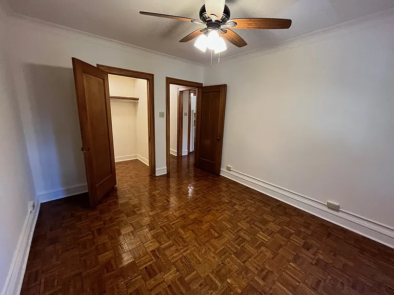 2738 N Pine Grove Ave — Photo 31