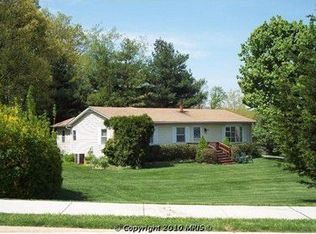 2406 Susanann Dr, Hampstead, MD 21074