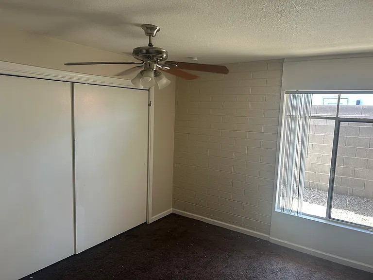 1125 E Maryland Ave #3 — Photo 7