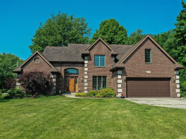 804 Hunter Dr, Westville, IN 46391