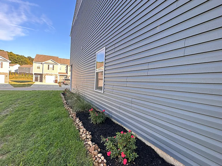 3037 Bogart Ln — Photo 12