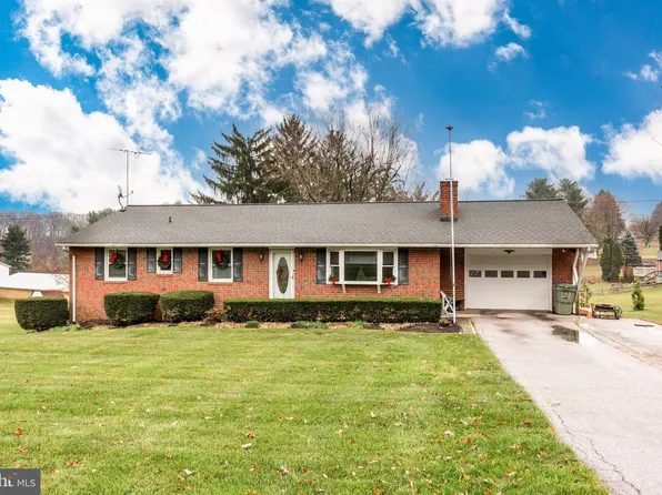 1643 Saint Paul St, Hampstead, MD 21074