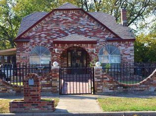 2724 S Adams St, Fort Worth, TX 76110