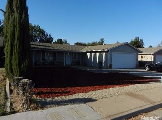 1448 E D St, Oakdale, CA 95361