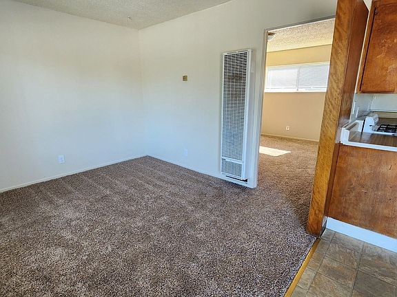 4th image of 1090 N Court St #F