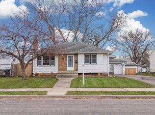 145 W Douglas St, South Saint Paul, MN 55075