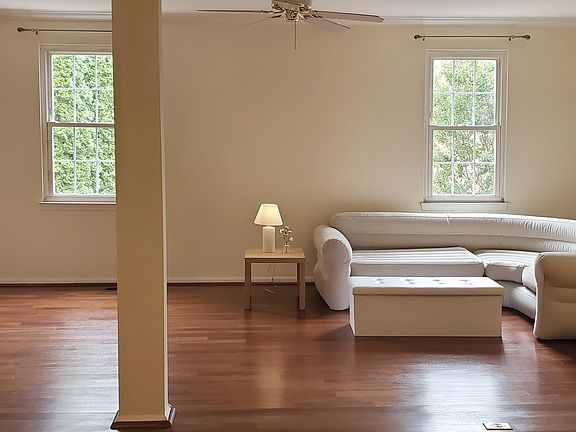 4th image of 3117 Valentino Ct