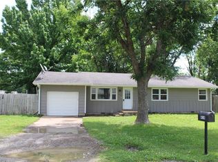 414 N Logan St, Girard, KS 66743