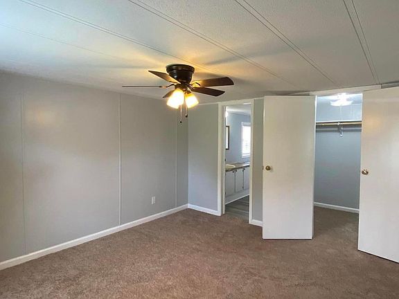 2nd image of 1029 Robert Ln