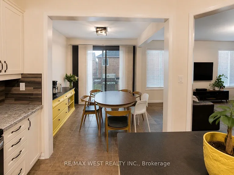 296 Ruhl Dr — Photo 5