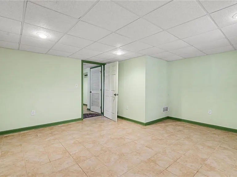 5200 Laurel Bridge Dr SE — Photo 4