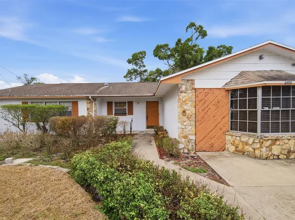 4449 Tarpon Dr, Tampa, FL 33617